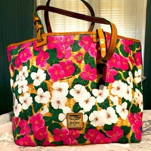 Dooney & Bourne Large Tote